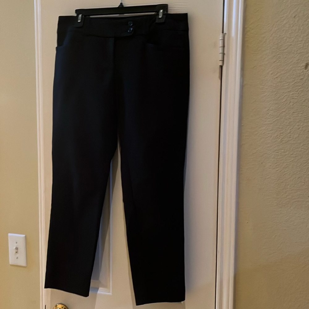 Willi Smith-Black-Capris-Size-8